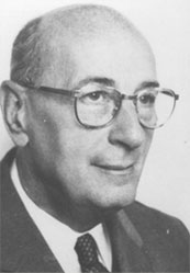Professor Endre Mester